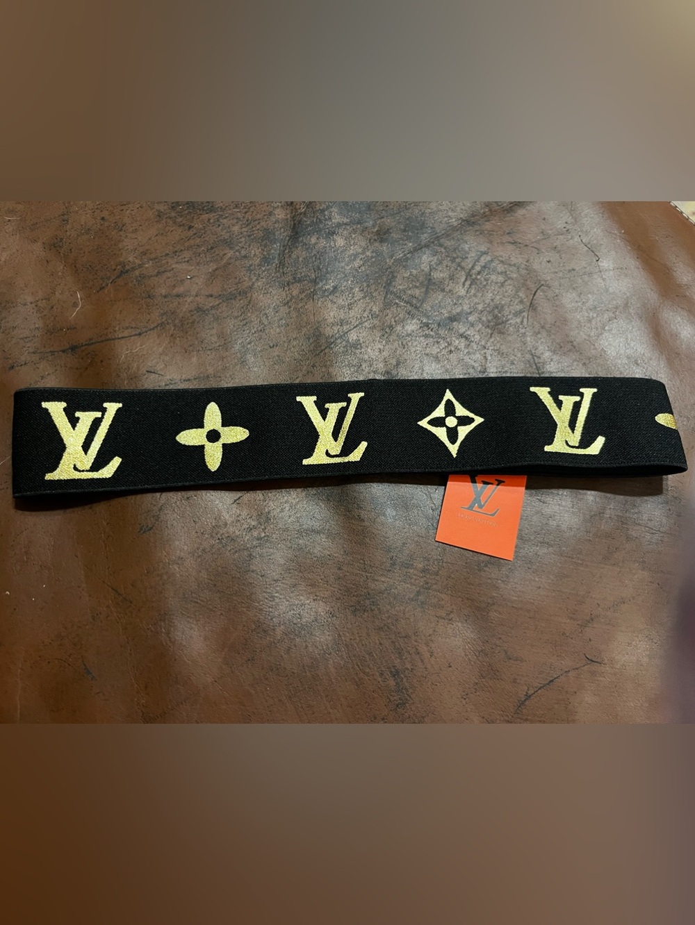 💛 Louis. Vuitton. Black Metallic Gold Letter Logo Flower Stretch Headband